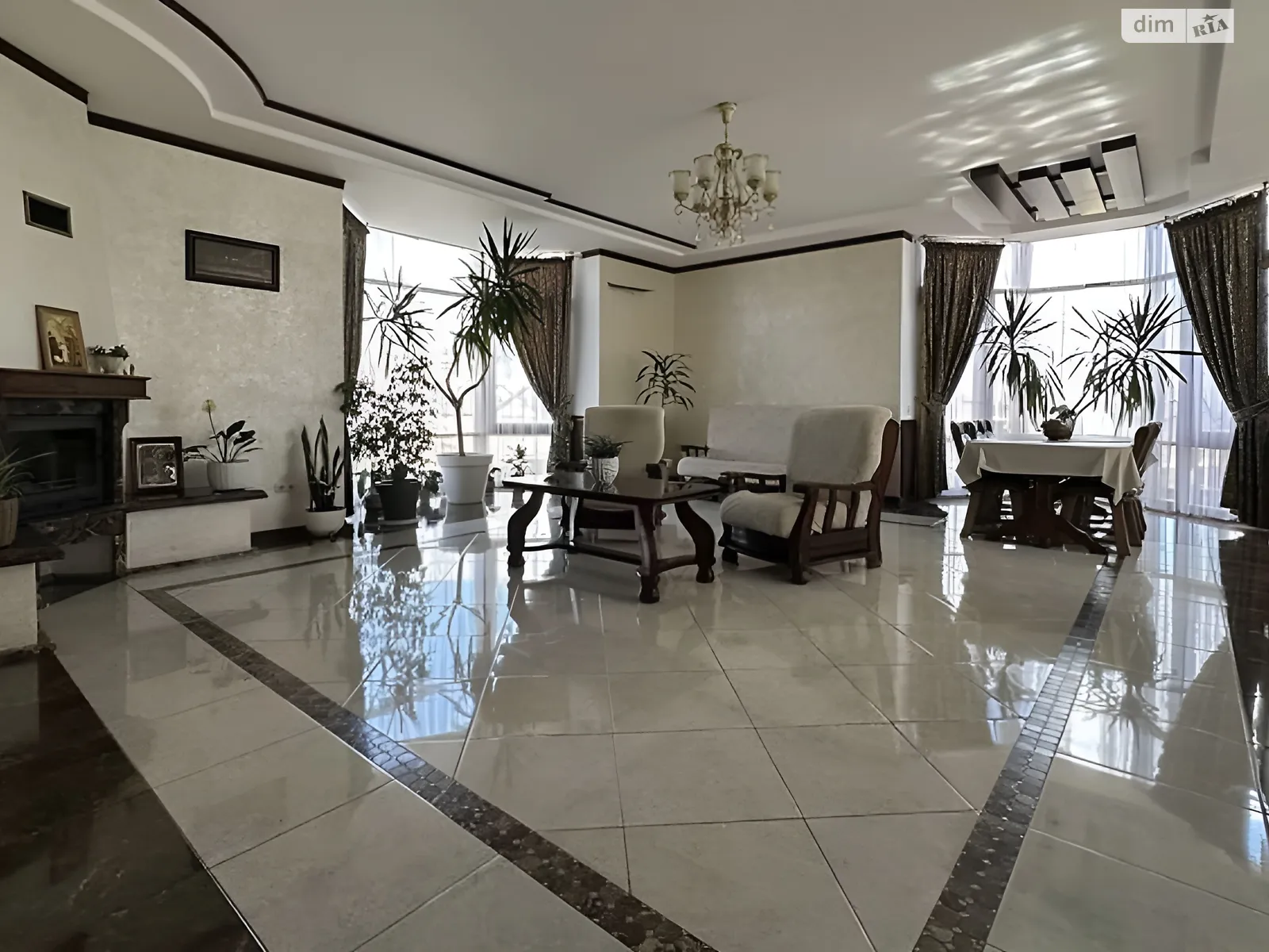 Продается дом на 2 этажа 419 кв. м с беседкой, цена: 379000 $ - фото 1