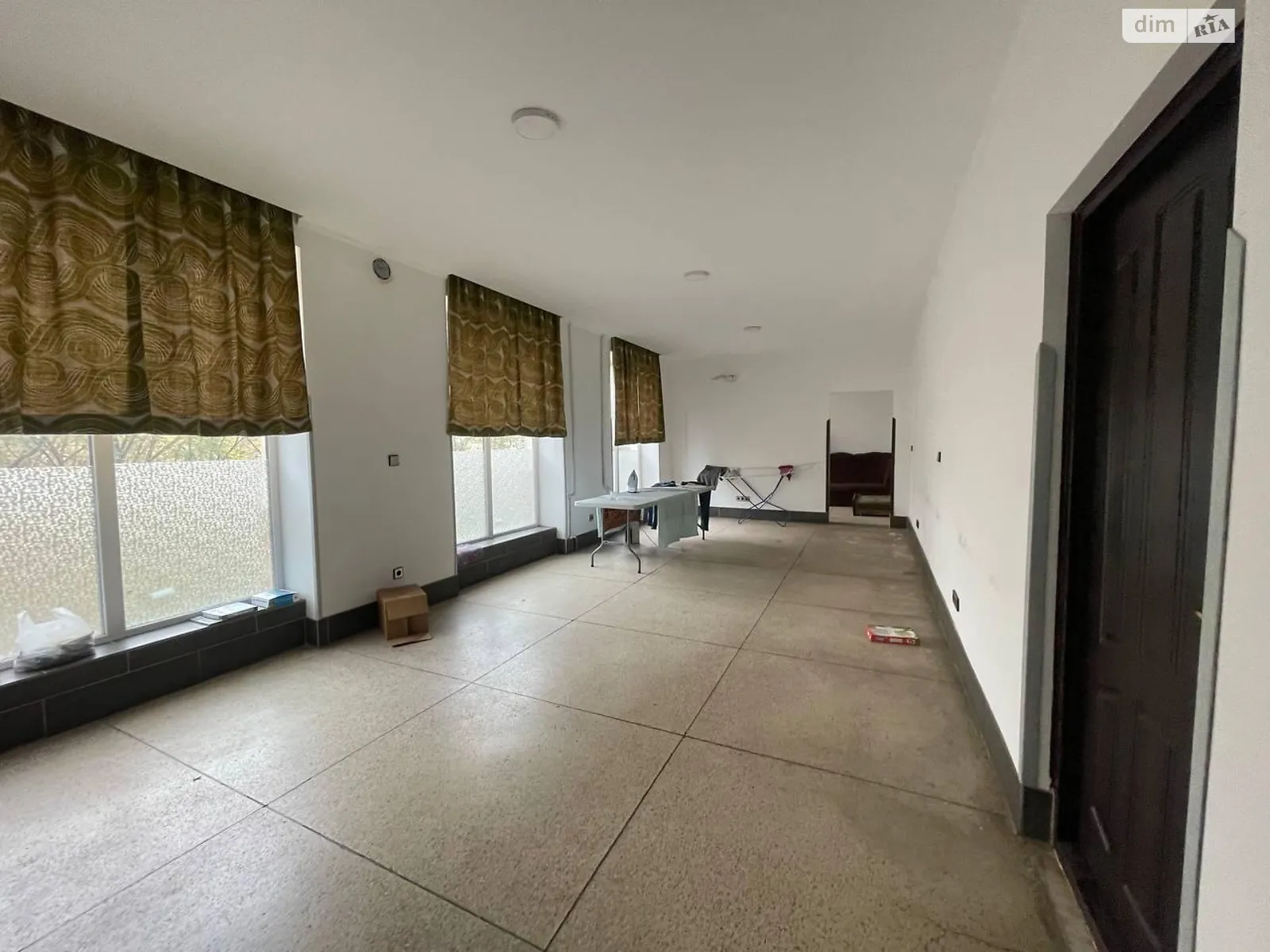 Сдается в аренду помещения свободного назначения 280 кв. м в 5-этажном здании, цена: 20720 грн - фото 1