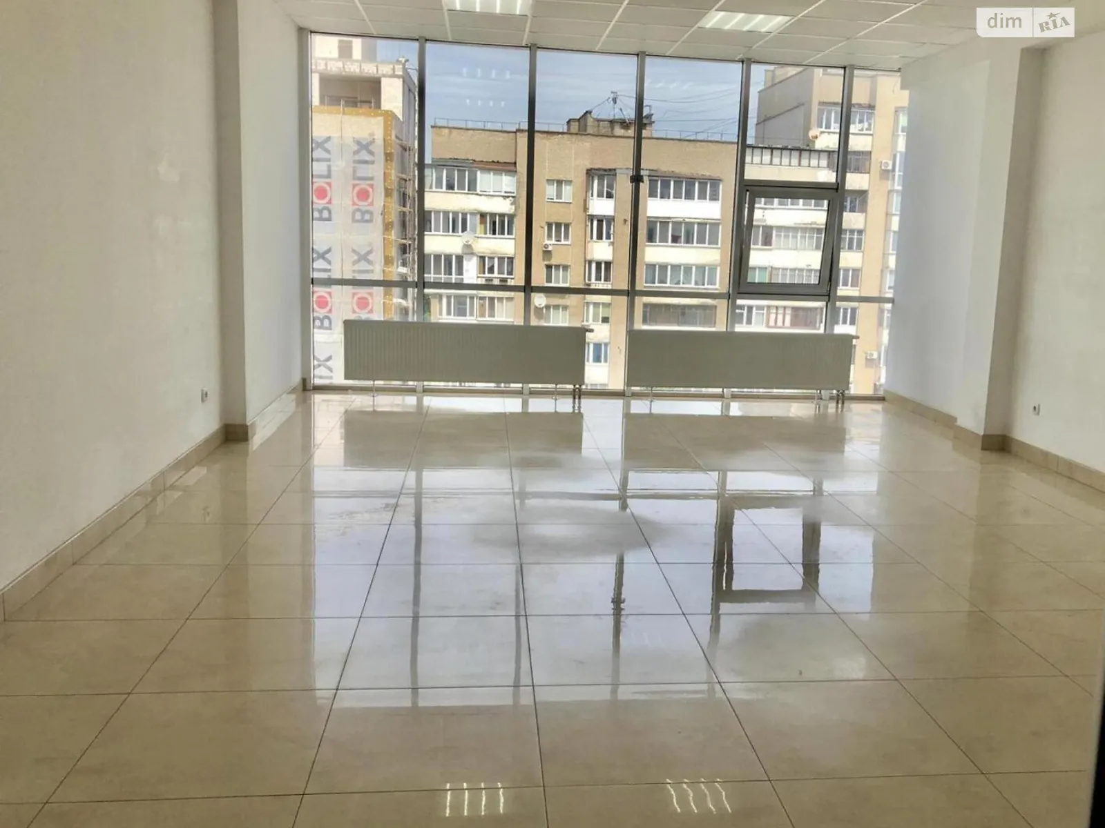 Продається офіс 46 кв. м в бізнес-центрі, цена: 55200 $ - фото 1
