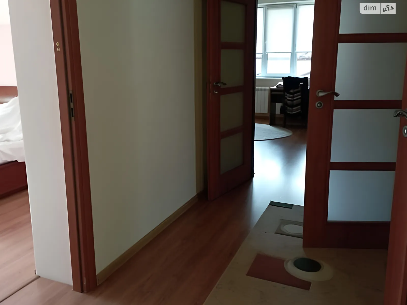 Продается дом на 3 этажа 350 кв. м с балконом, цена: 200000 $ - фото 1