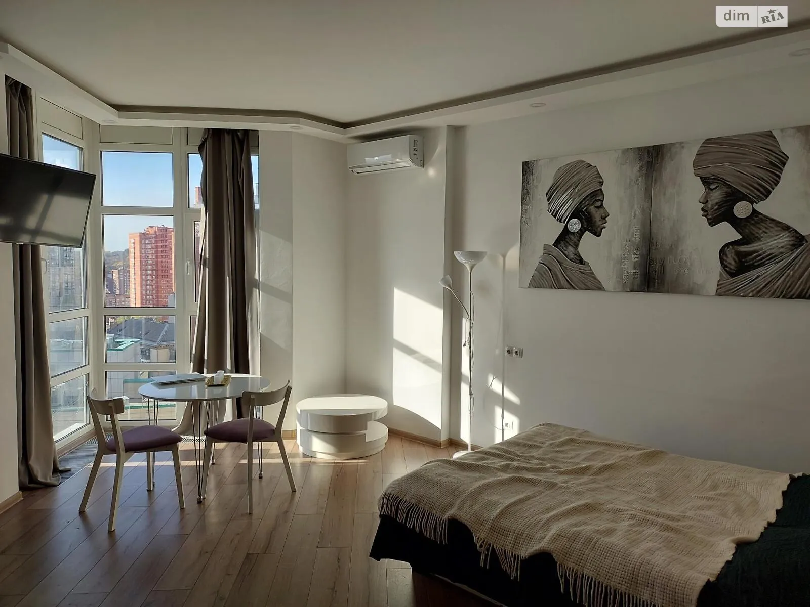 Продается 1-комнатная квартира 46 кв. м в Киеве, ул. Саперное Поле, 12 - фото 1