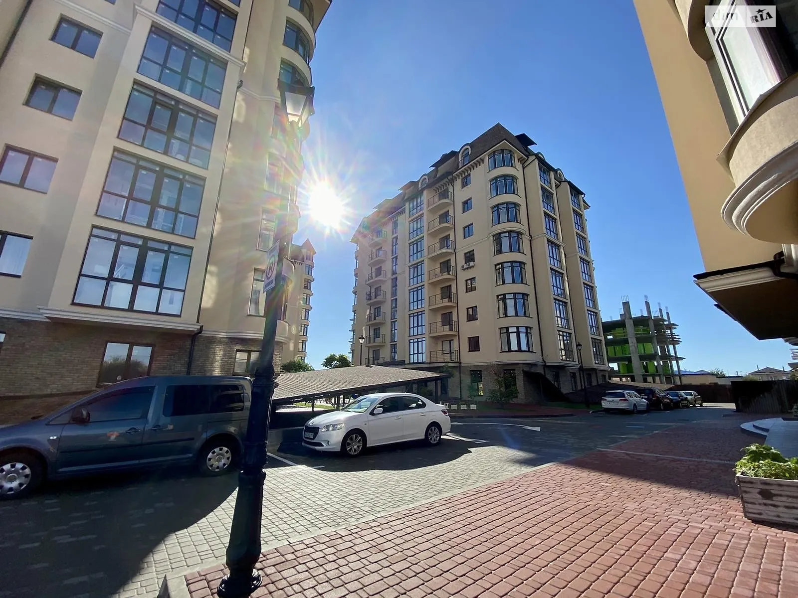 Продается 1-комнатная квартира 43.9 кв. м в Новоселках, ул. Молодежная, 3Б - фото 1