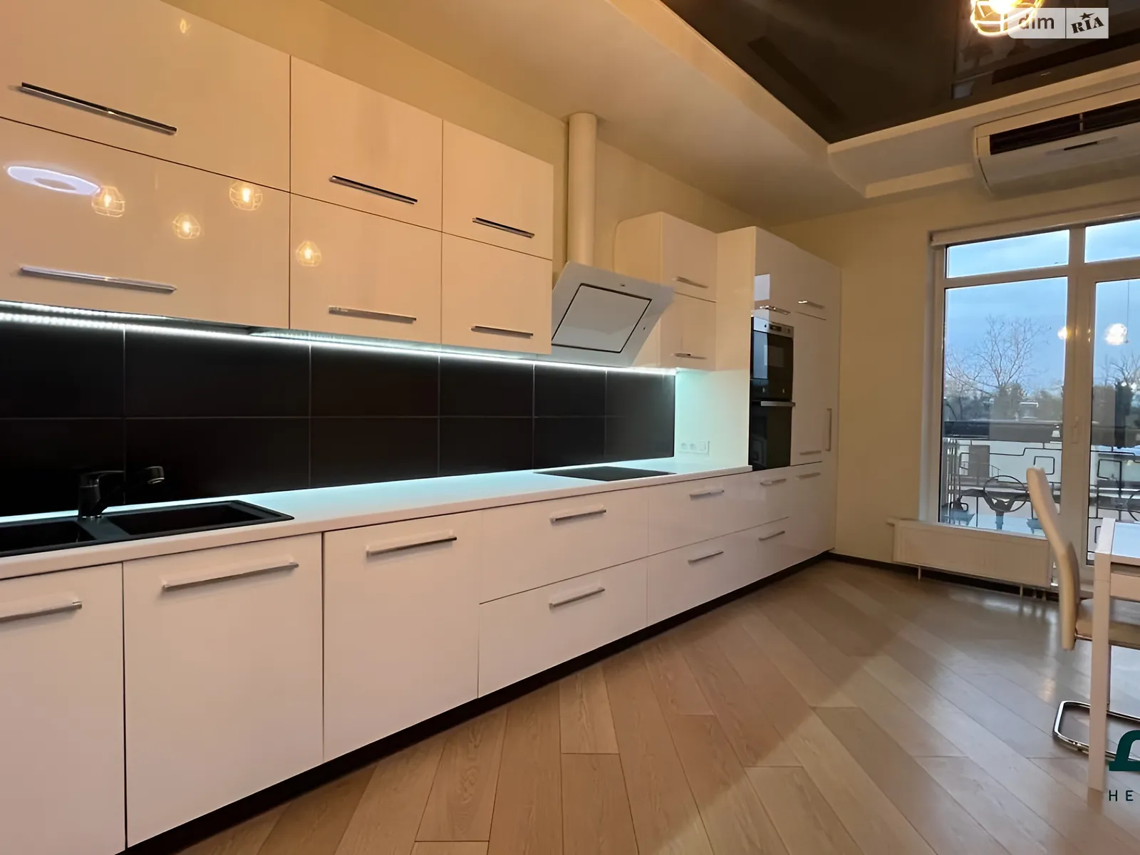 Продается 1-комнатная квартира 51 кв. м в Одессе, цена: 82000 $ - фото 1
