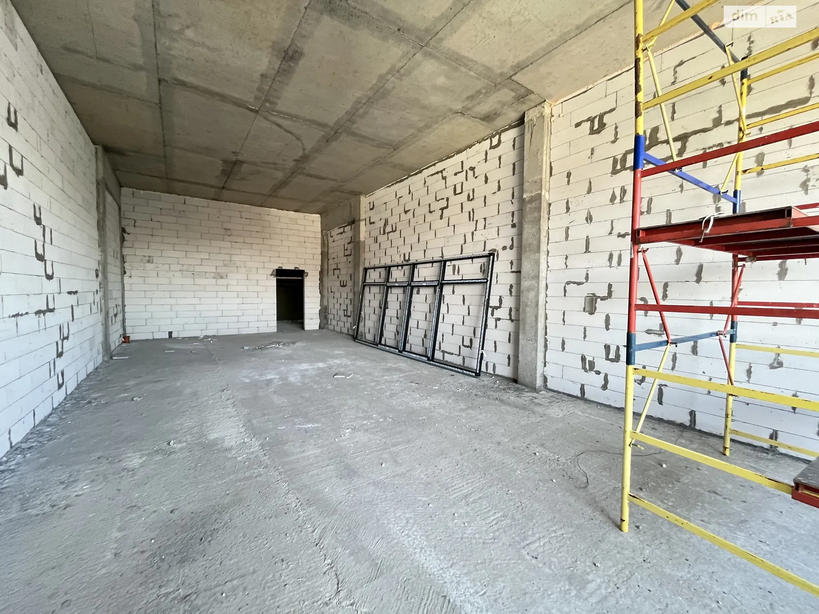Продається офіс 89.25 кв. м в бізнес-центрі, цена: 124950 $ - фото 1