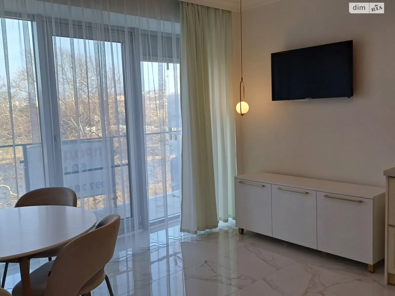 Продается 2-комнатная квартира 59.7 кв. м в Ужгороде, наб. Славянская - фото 1