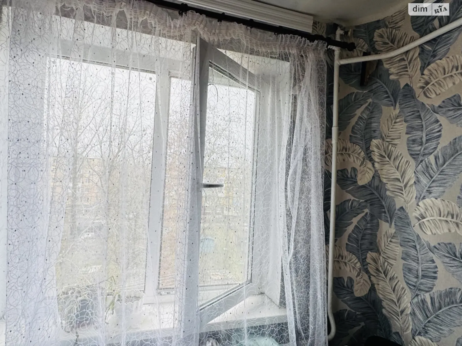Продається 2-кімнатна квартира 45 кв. м у Кривому Розі, вул. Рекордна(Вознесенського) - фото 1
