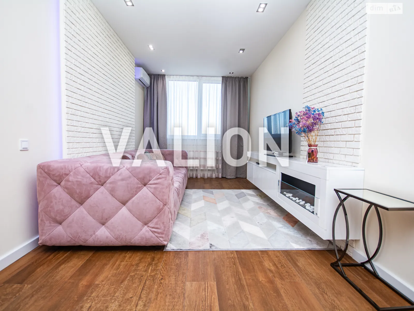 Продается 3-комнатная квартира 107 кв. м в Киеве, ул. Казарменна(Григория Андрющенко) - фото 1