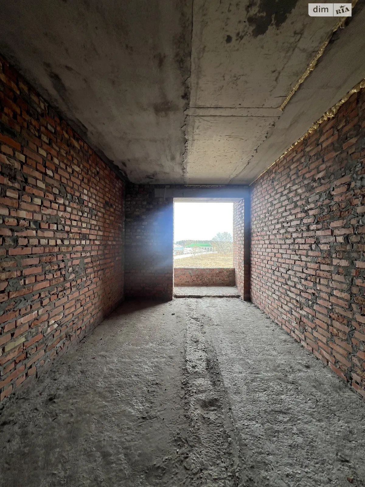 Продается 1-комнатная квартира 35 кв. м в Буче, ул. Ивана Кожедуба, 8Б - фото 1