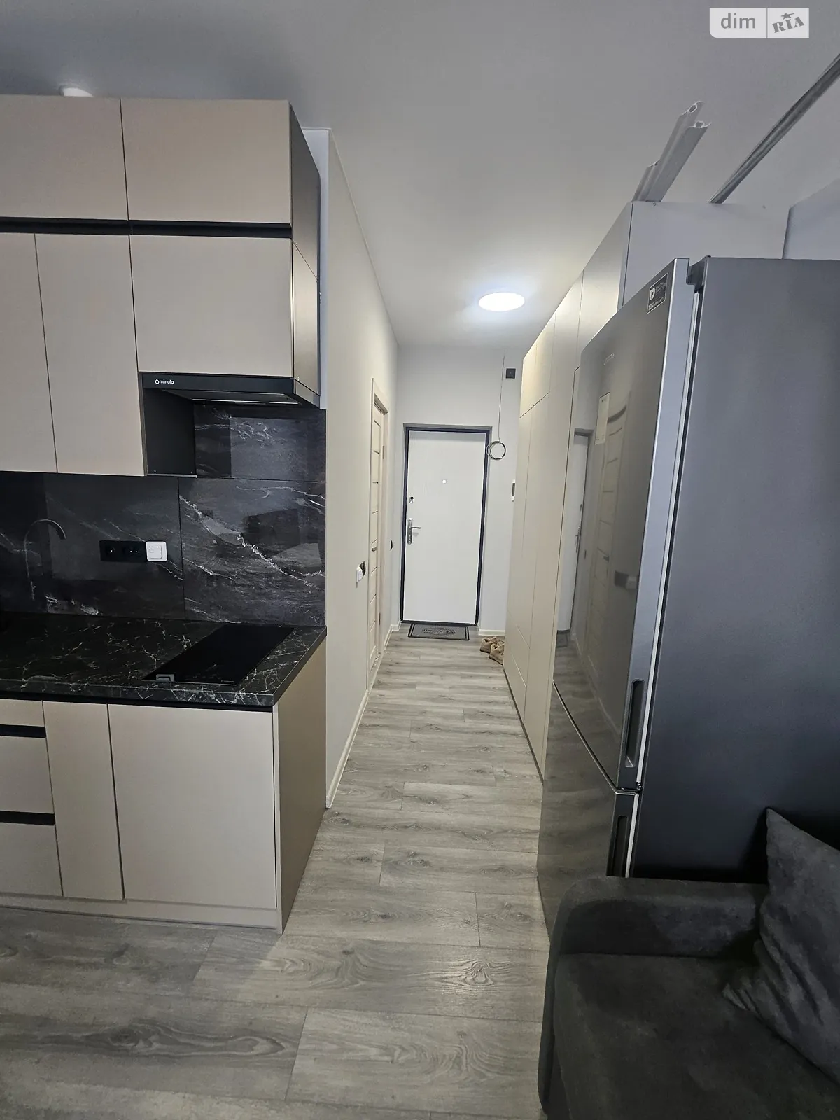 Продается 1-комнатная квартира 27.3 кв. м в Святопетровское, ул. Богдана Хмельницкого, 25В - фото 1