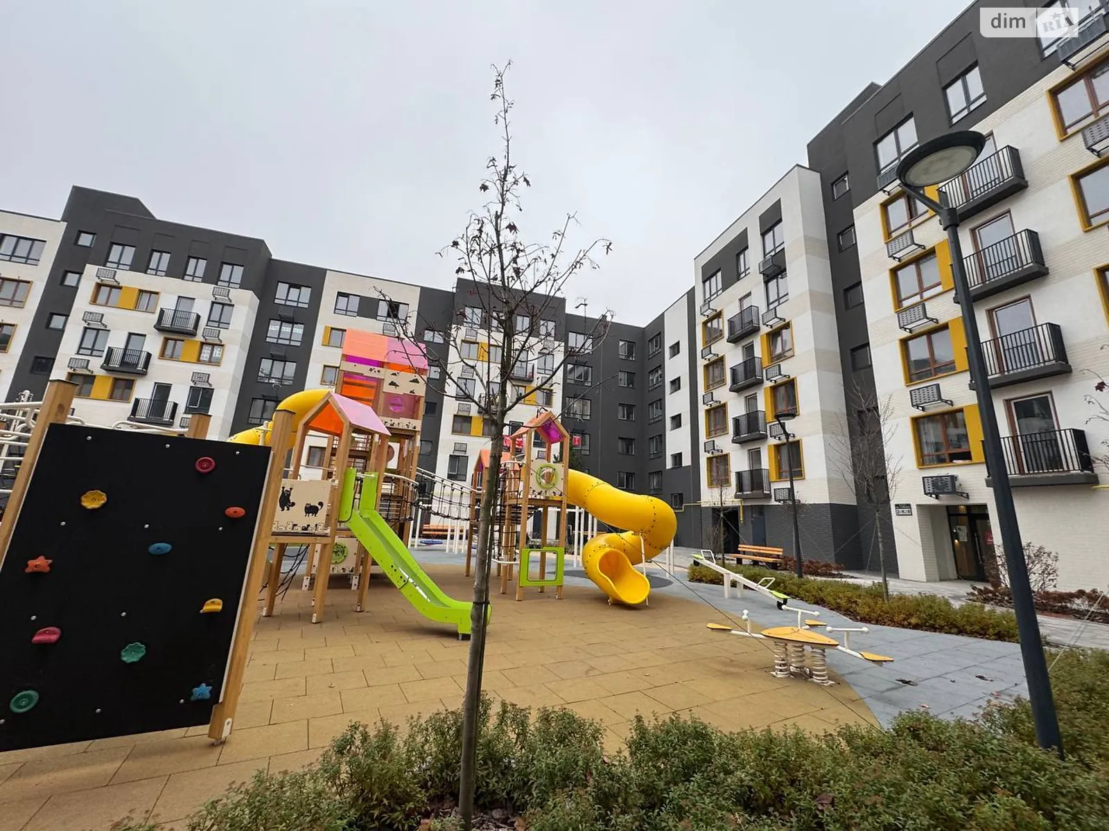 Продается 1-комнатная квартира 27 кв. м в Ирпене, ул. Соборная(ІІІ Интернационала), 33 - фото 1