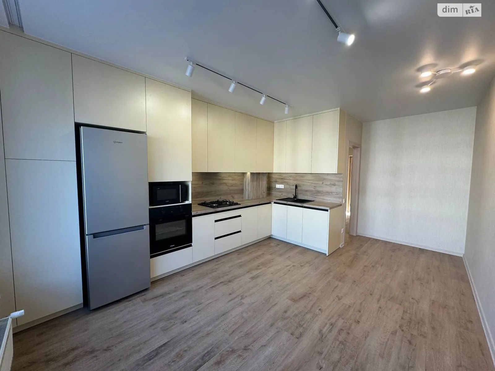 Продается 1-комнатная квартира 39 кв. м в Ирпене, ул. Соборная(ІІІ Интернационала), 2К/24 - фото 1