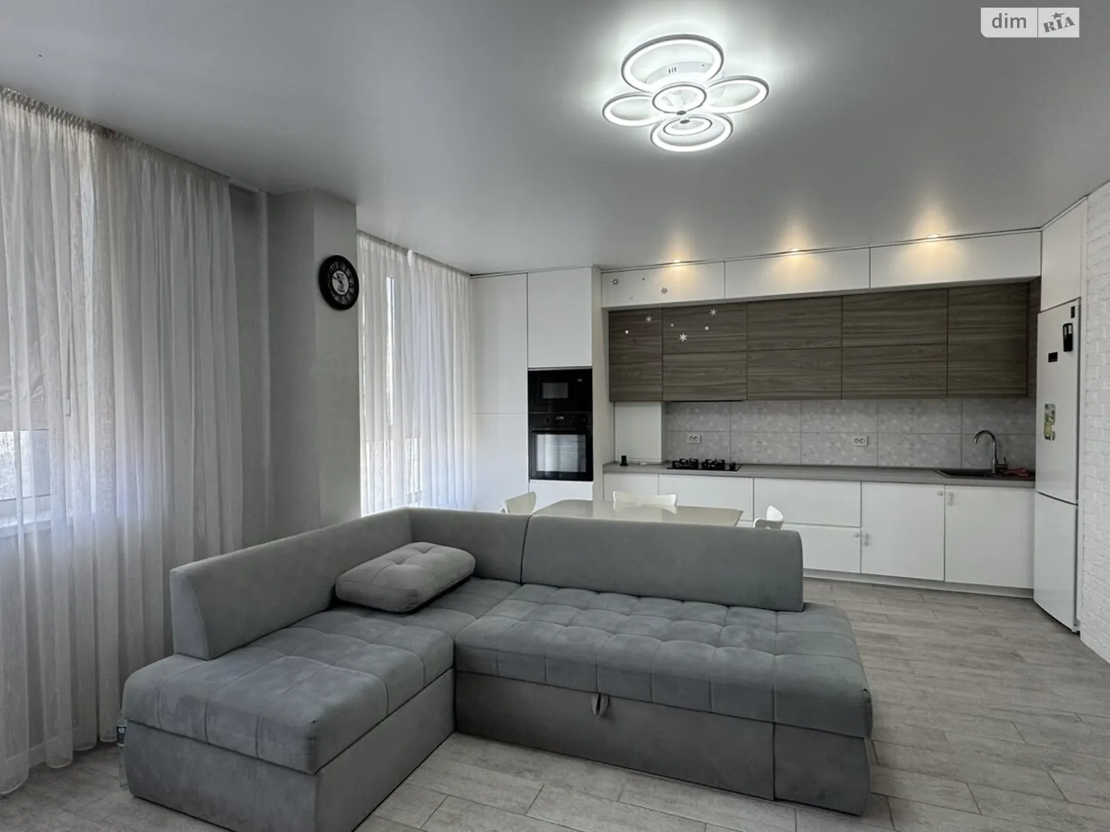 Продается 3-комнатная квартира 80.7 кв. м в Ирпене, ул. Николая Сингаевского(Новооскольская), 2Є - фото 1