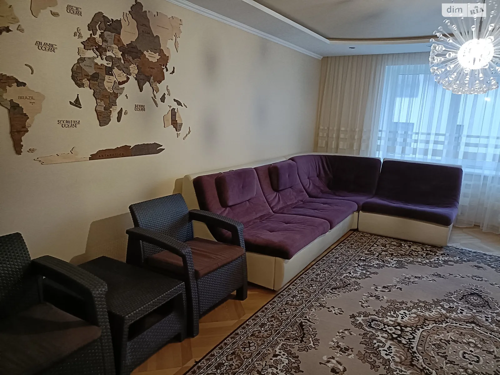 3-кімнатна квартира 96 кв. м у Тернополі, просп. Бандери Степана, 53 - фото 1