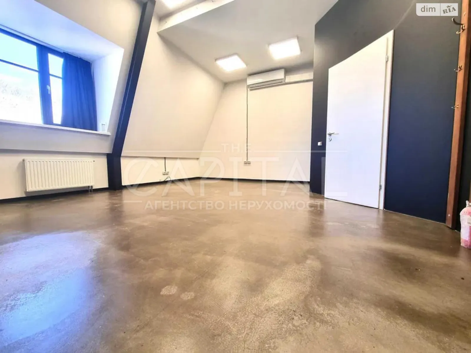 Сдается в аренду офис 931 кв. м в бизнес-центре, цена: 14900 $ - фото 1