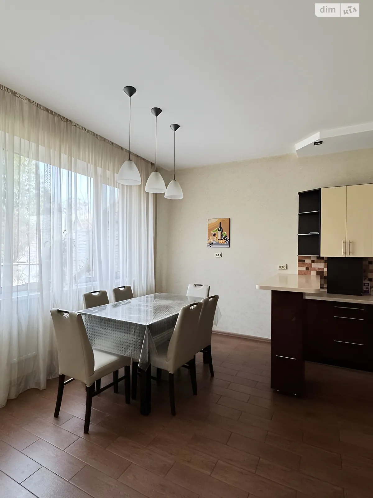 Здається в оренду будинок 2 поверховий 200 кв. м з гаражем, цена: 2800 $ - фото 1