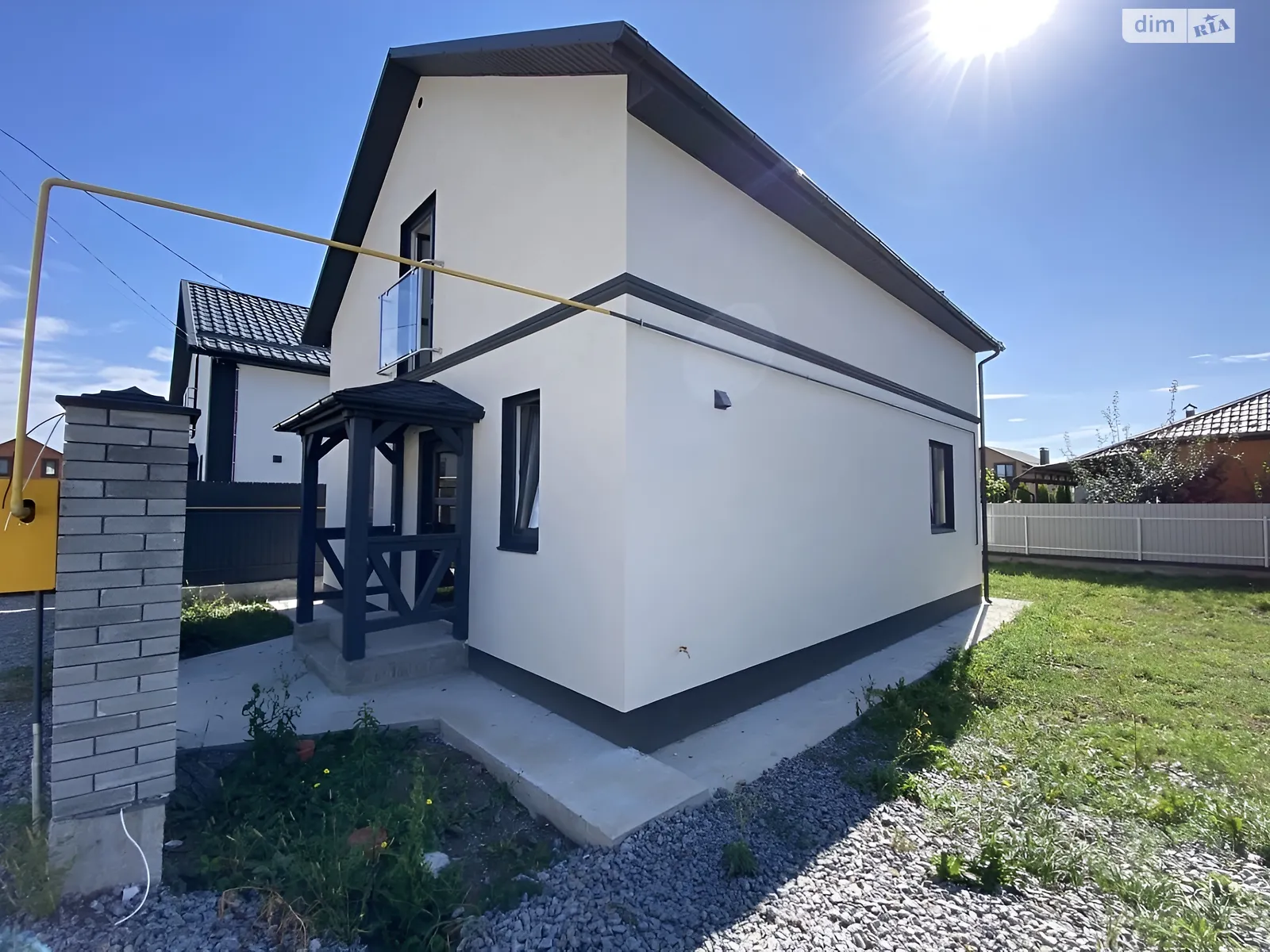 Продается дом на 2 этажа 106.2 кв. м с бассейном, цена: 85000 $ - фото 1
