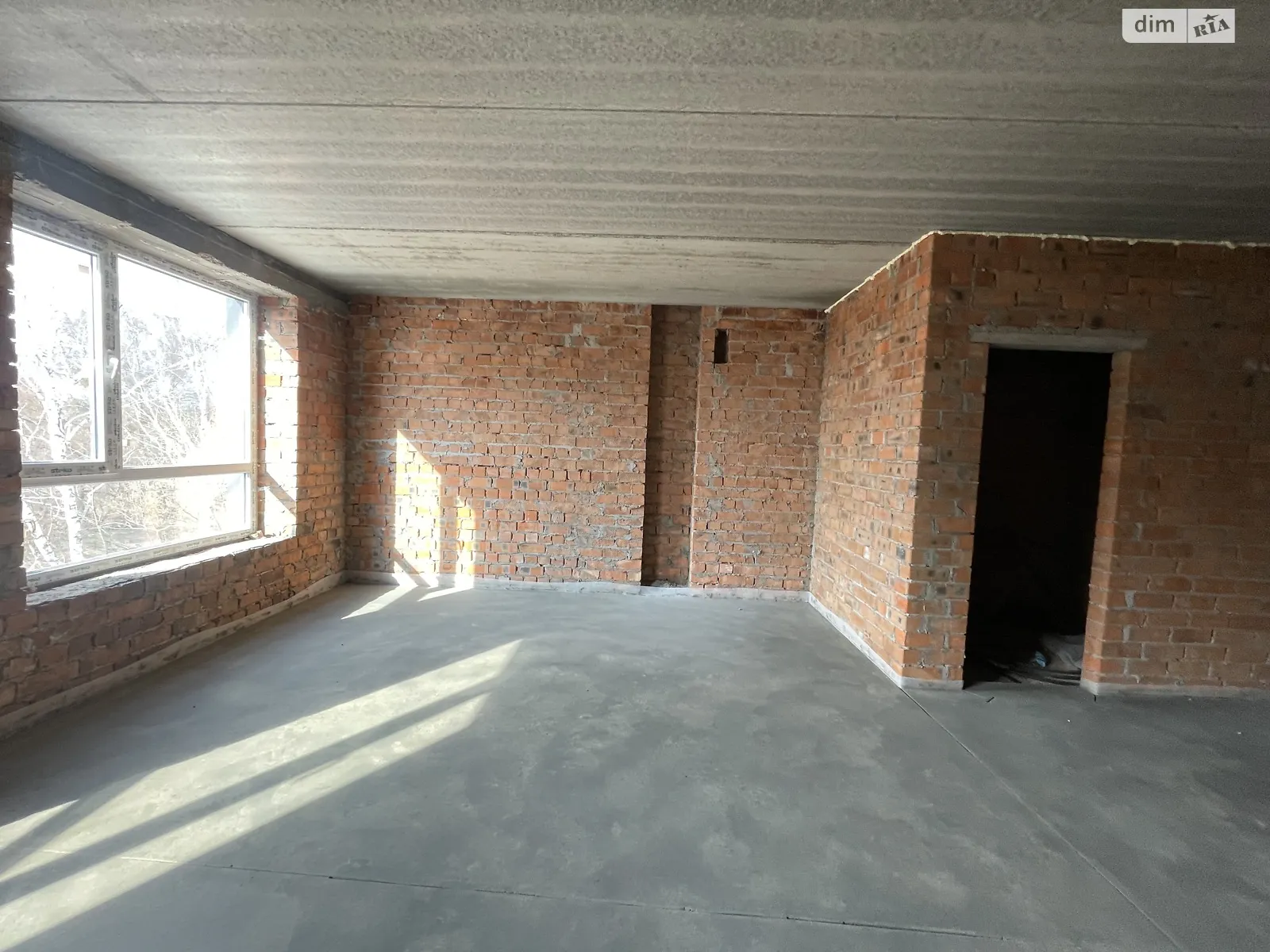 Продається 1-кімнатна квартира 29 кв. м у Гостомелі, вул. Мирна, 3Е - фото 1
