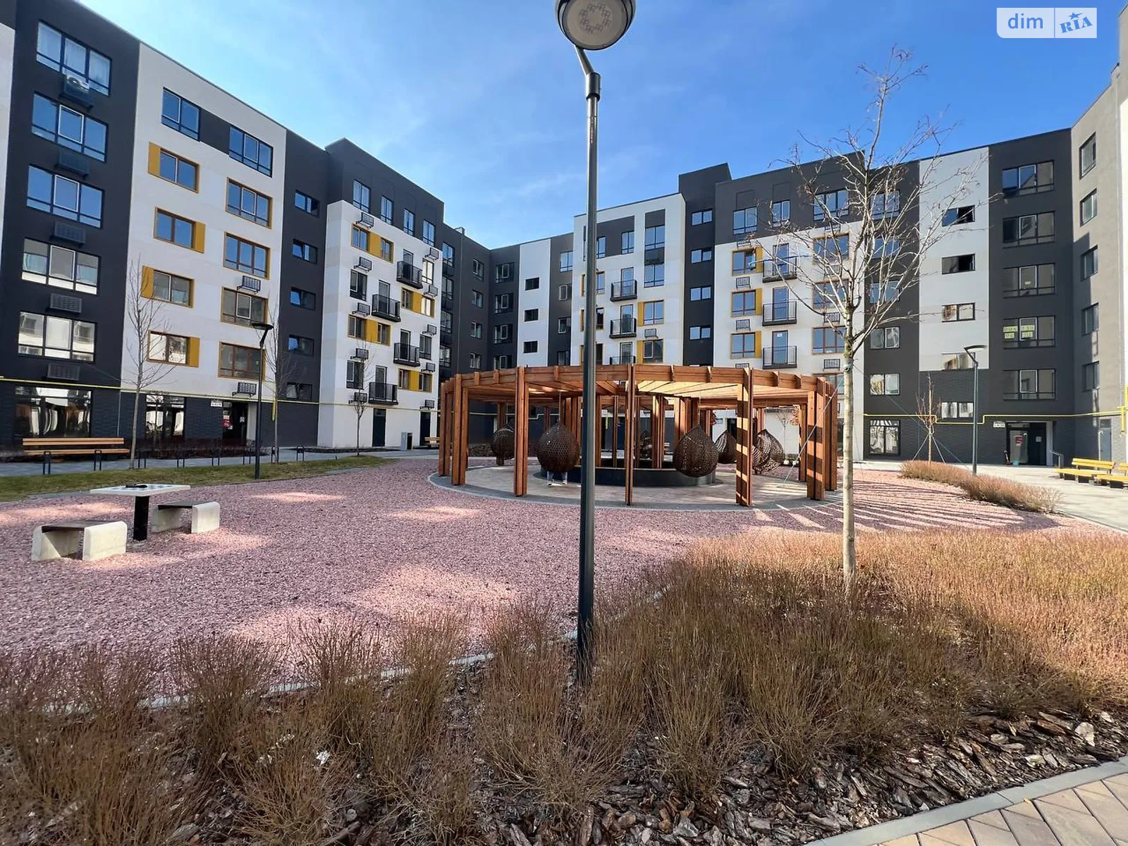Продается 1-комнатная квартира 35 кв. м в Ирпене - фото 1