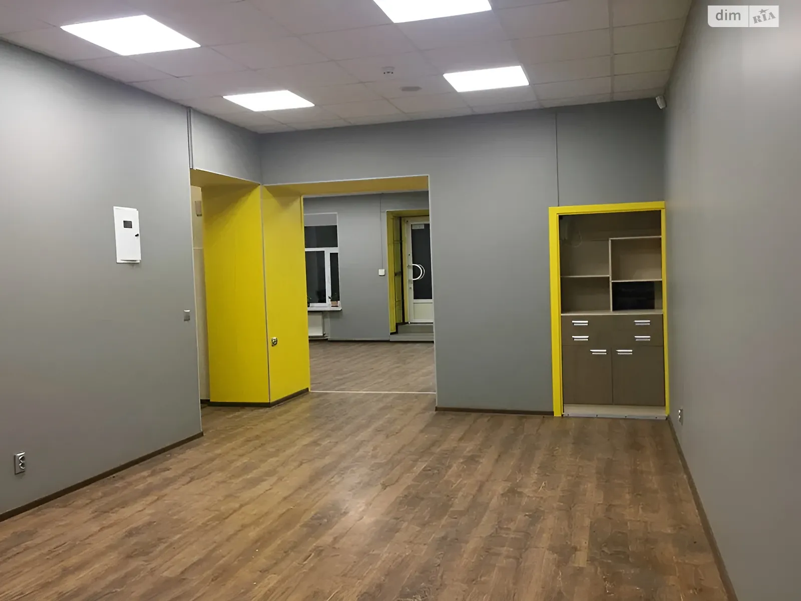 Продается 3-комнатная квартира 185.6 кв. м в Одессе, ул. Базарная - фото 1
