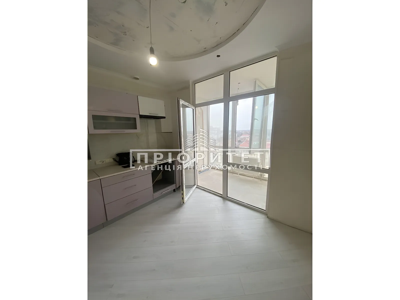 Продается 1-комнатная квартира 47.8 кв. м в Лиманке, цена: 45000 $ - фото 1