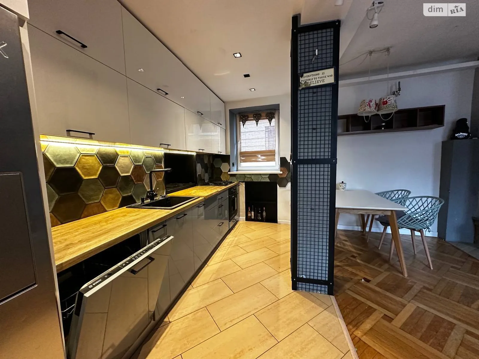 Сдается в оренду частина будинку 130.2 кв. м з садом, цена: 950 $ - фото 1