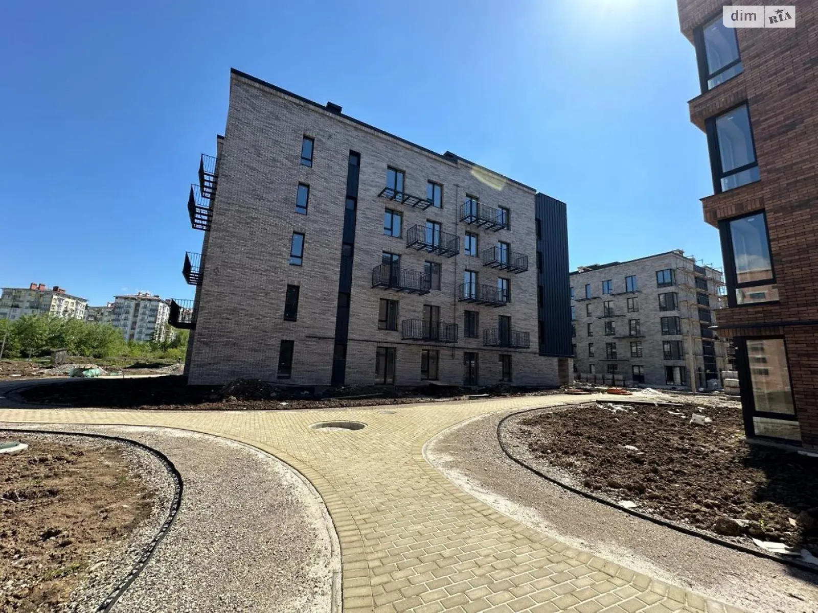Продается 1-комнатная квартира 59.6 кв. м в Криховцах, ул. 24-го Августа, 12 - фото 1