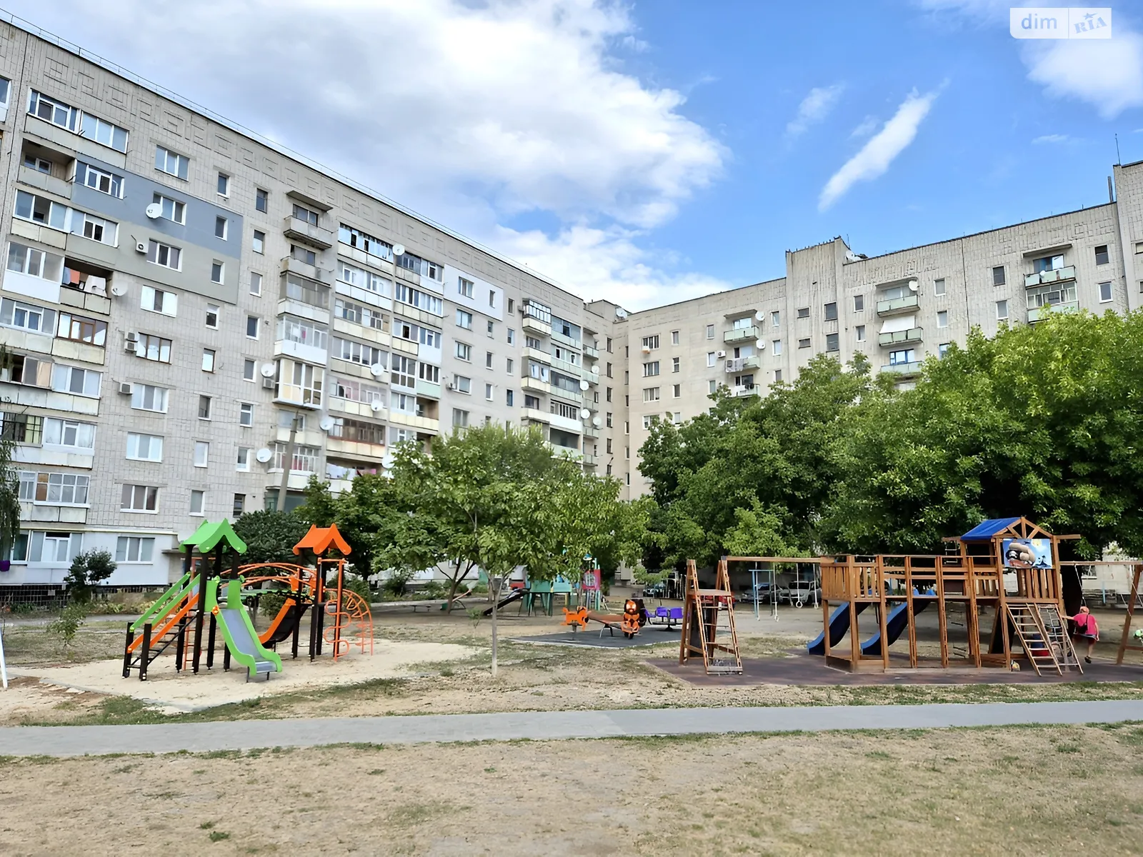 Продається 4-кімнатна квартира 77 кв. м у Світловодську, вул. Робоча, 2 - фото 1