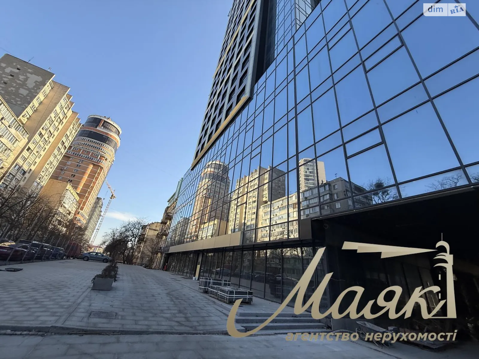 Продается 3-комнатная квартира 126.4 кв. м в Киеве, ул. Предславинская, 20 - фото 1