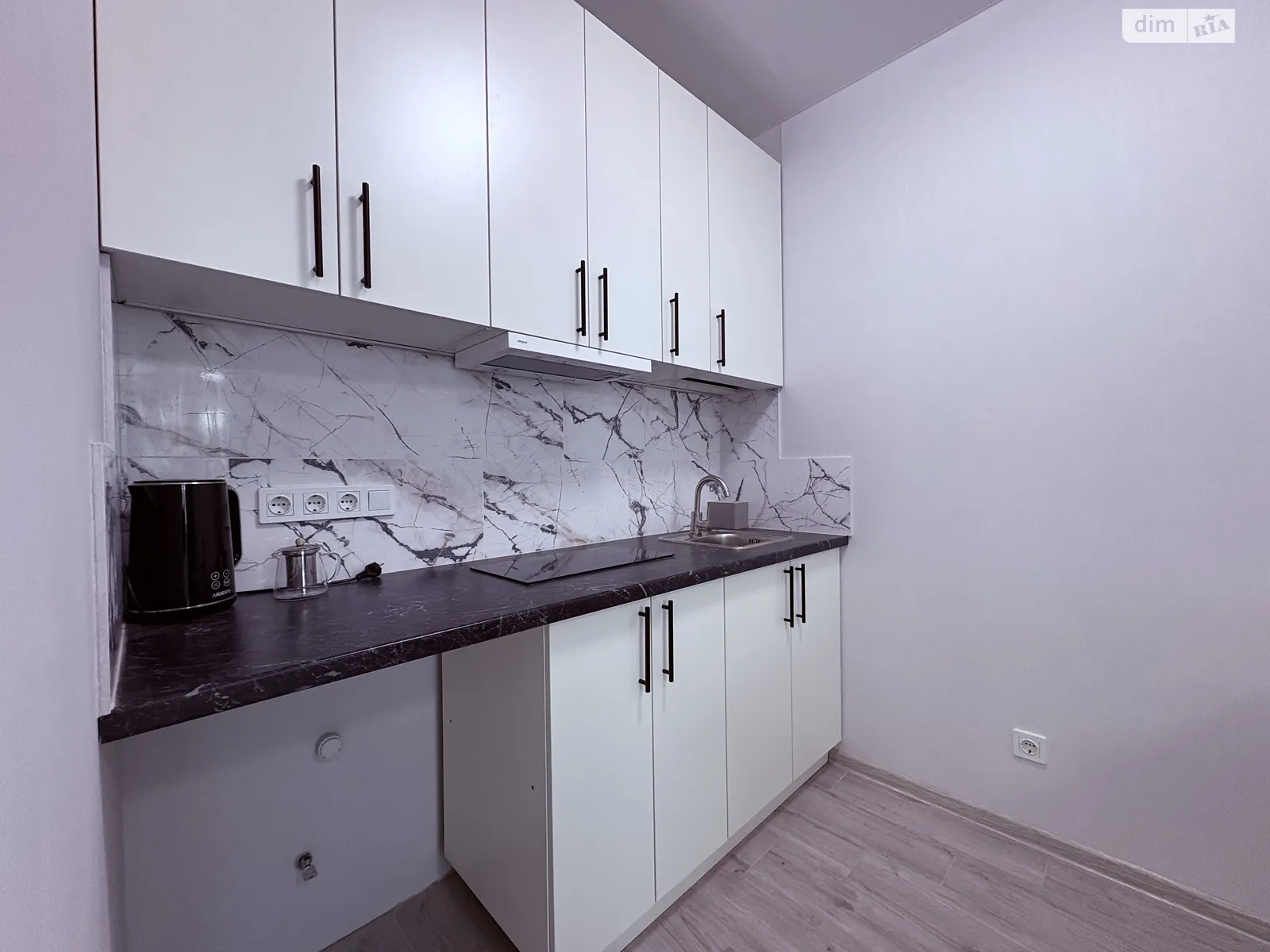Продається 1-кімнатна квартира 35.6 кв. м у Харкові, вул. Академіка Барабашова, 10 - фото 1