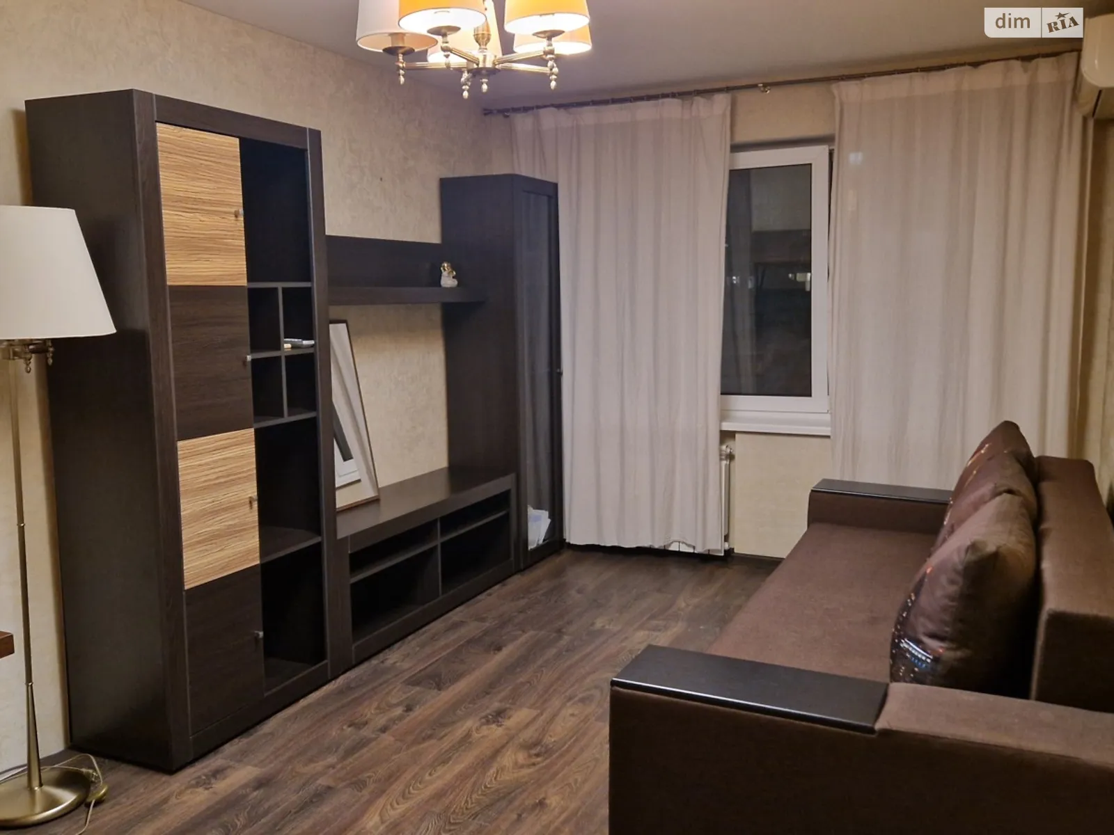 Продається 2-кімнатна квартира 46 кв. м у Києві, вул. Анатолія Солов'яненка(Олександра Бойченка), 8 - фото 1