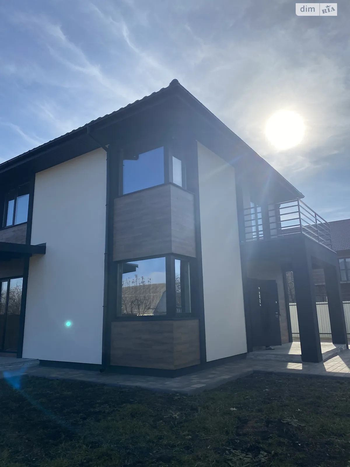 Продается дом на 2 этажа 120 кв. м с террасой, цена: 119000 $ - фото 1