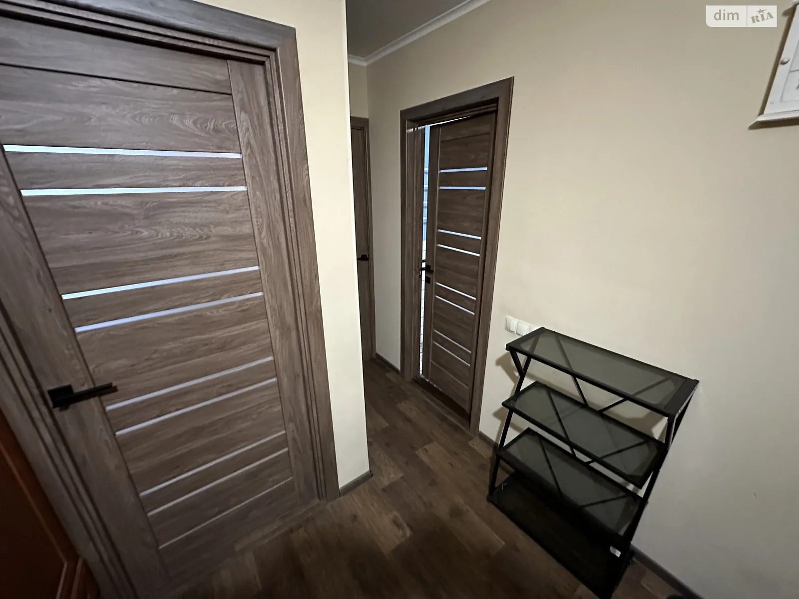 Продается 1-комнатная квартира 37 кв. м в Николаеве, ул. Озерная, 11 - фото 1