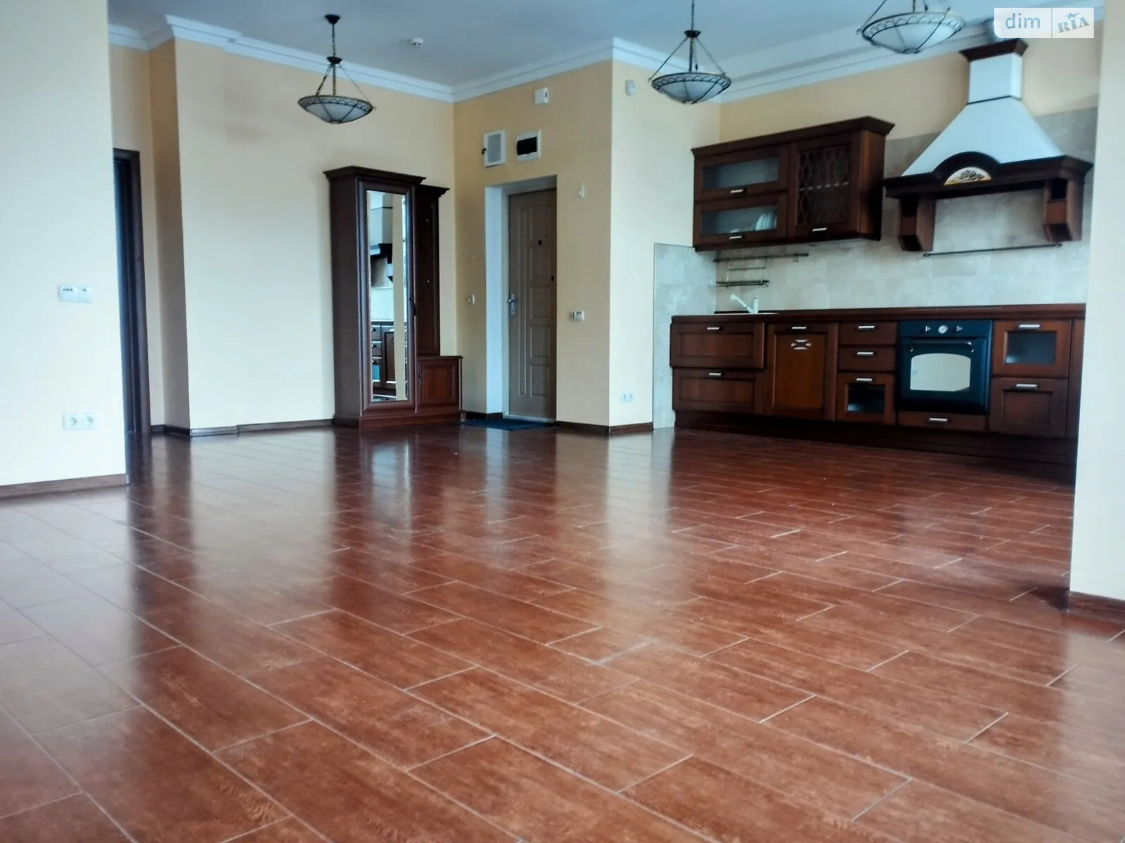 Продается 2-комнатная квартира 72 кв. м в Счастливом, ул. Леси Украинки, 14 - фото 1
