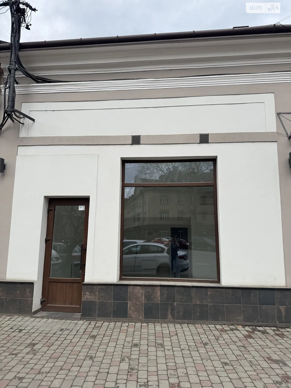 Здається в оренду офіс 62 кв. м в бізнес-центрі, цена: 500 $ - фото 1