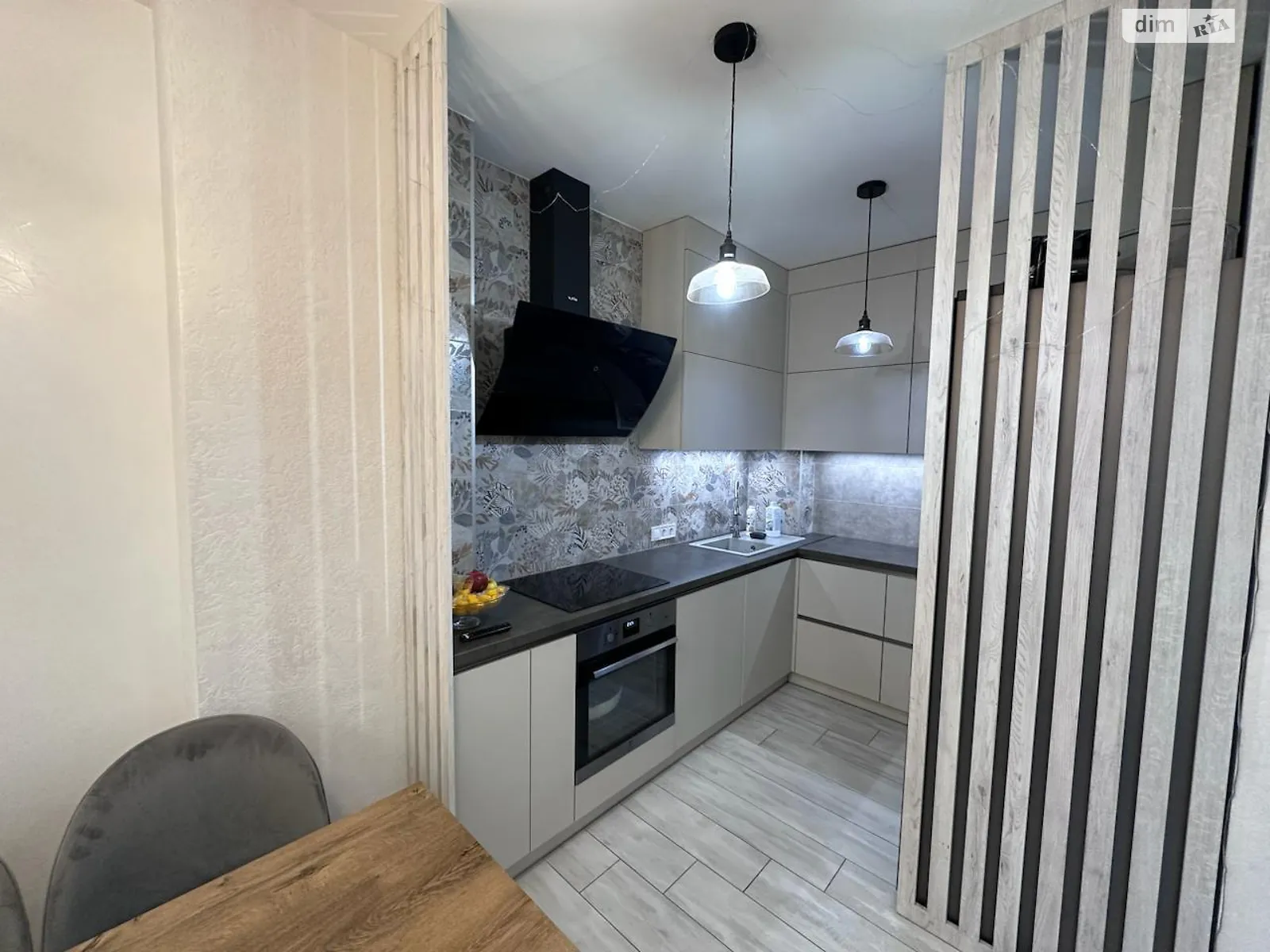 Продается 1-комнатная квартира 62.9 кв. м в Днепре, ул. Кулишивська, 26 - фото 1