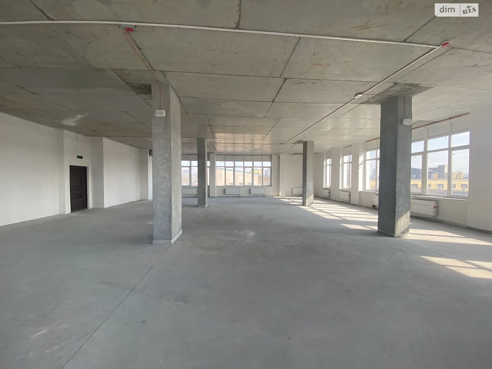 Продается офис 303 кв. м в бизнес-центре, цена: 8181000 грн - фото 1