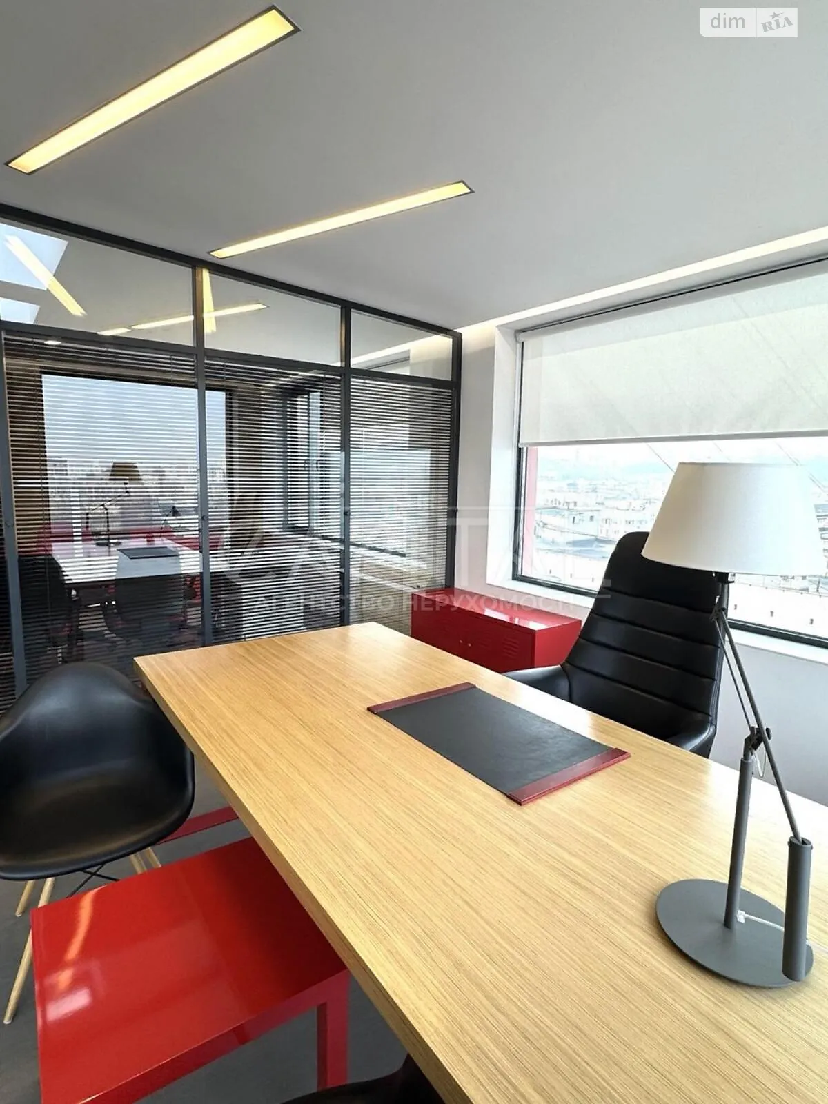 Продается офис 158 кв. м в бизнес-центре, цена: 470000 $ - фото 1