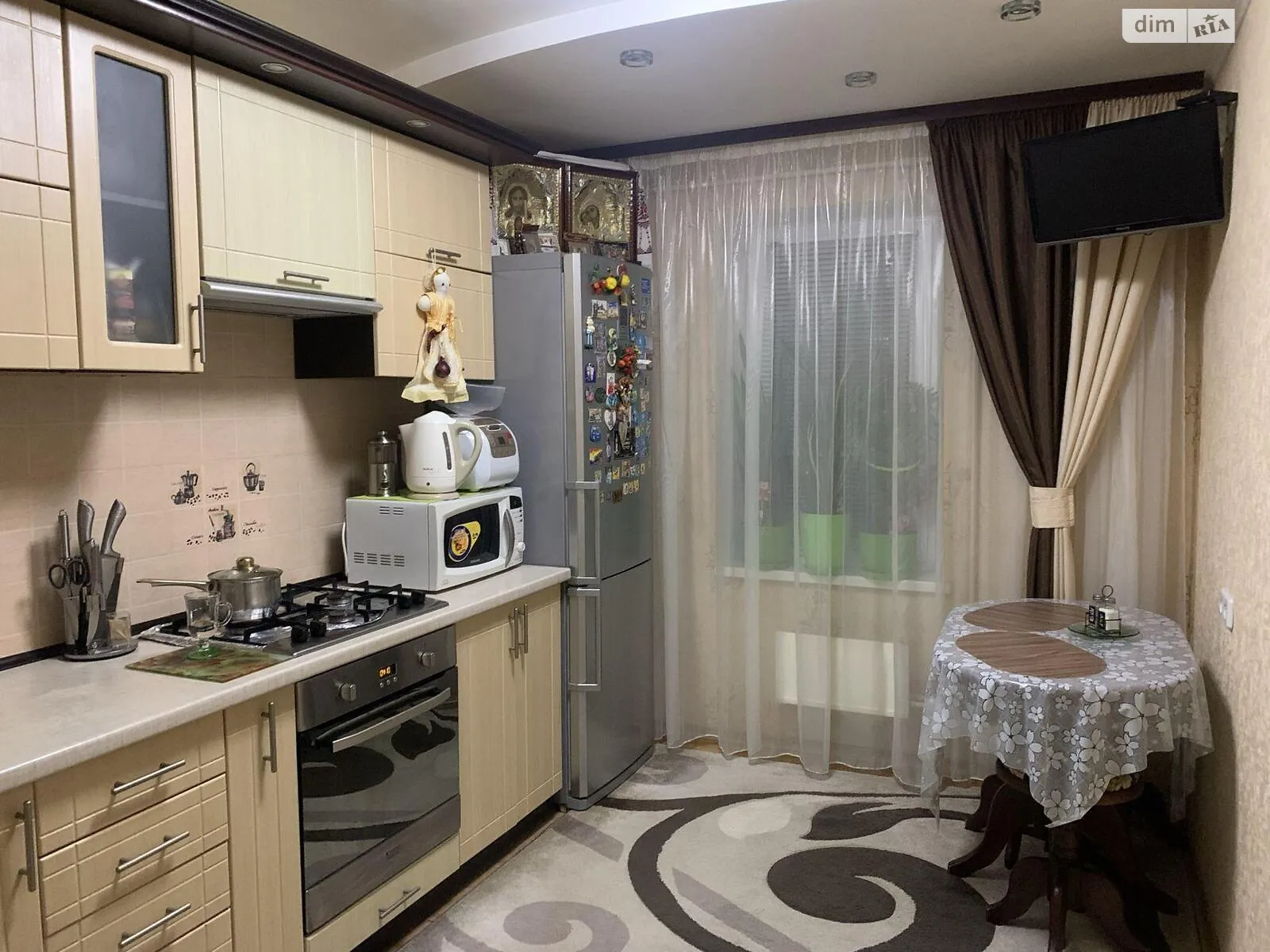 Продается 1-комнатная квартира 40 кв. м в Киеве, ул. Будыщанская, 6А - фото 1