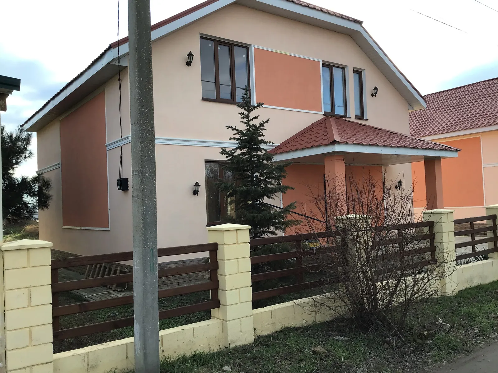 Продається будинок 2 поверховий 156.2 кв. м с басейном, цена: 92000 $ - фото 1