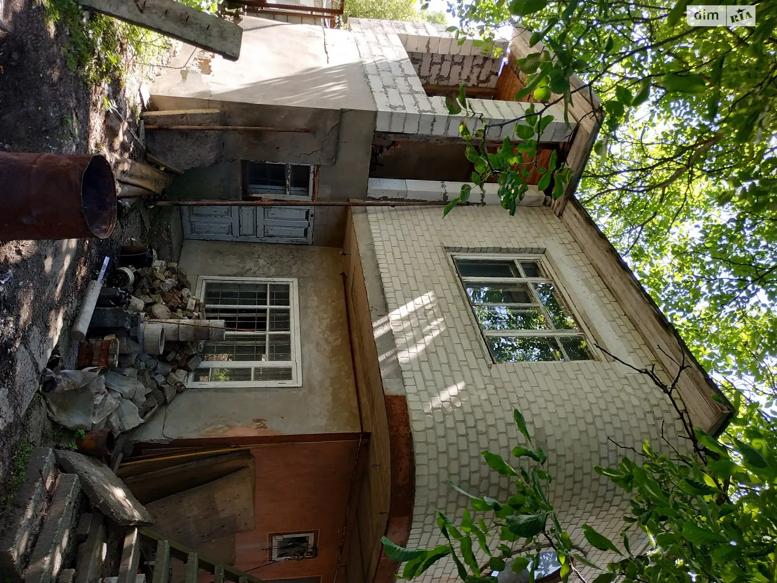 Продается дом на 2 этажа 117.8 кв. м с участком, цена: 33000 $ - фото 1