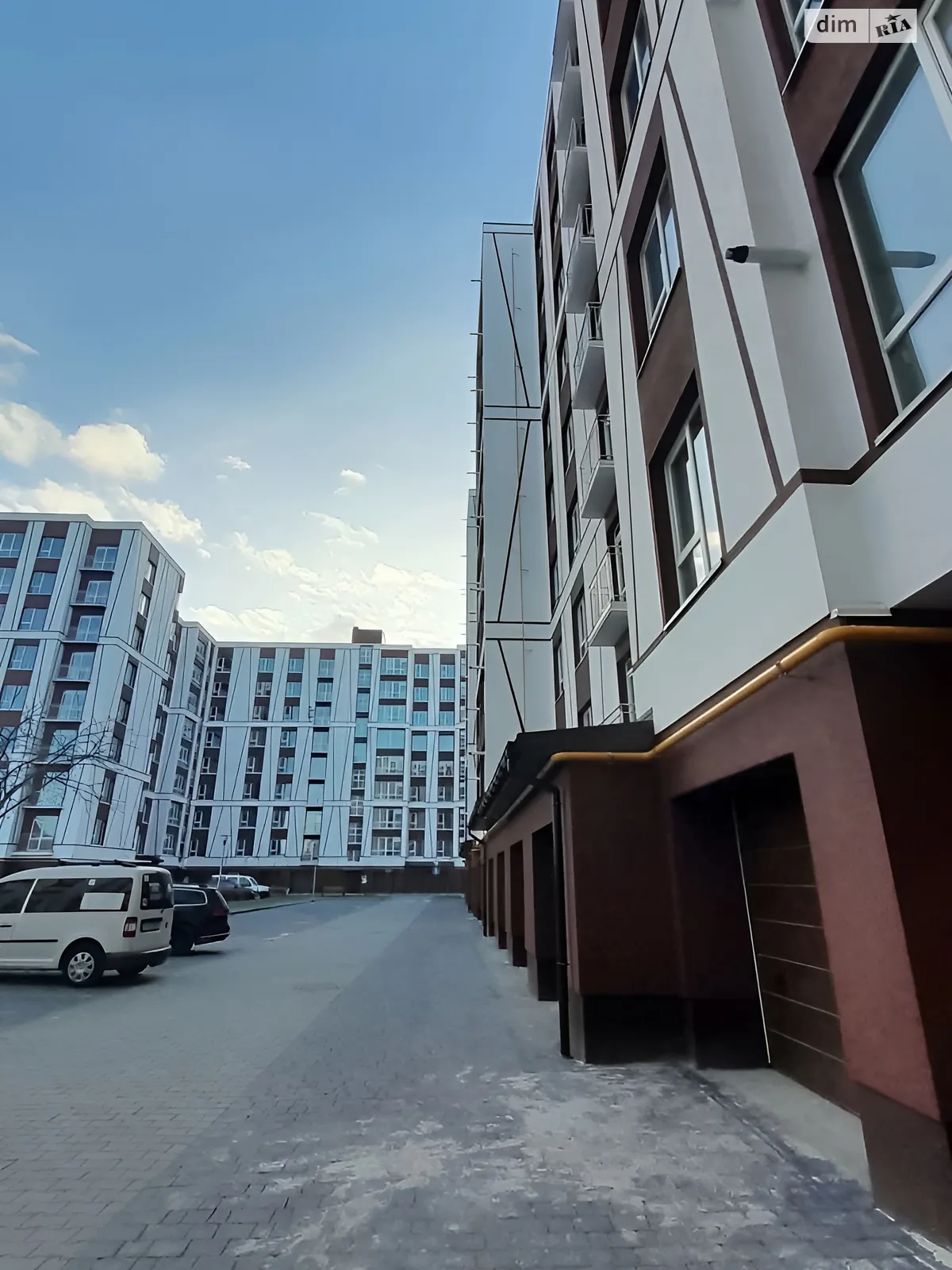 Продается 3-комнатная квартира 71.5 кв. м в Ивано-Франковске, ул. Отца Блавацкого, 18 корпус 12 - фото 1