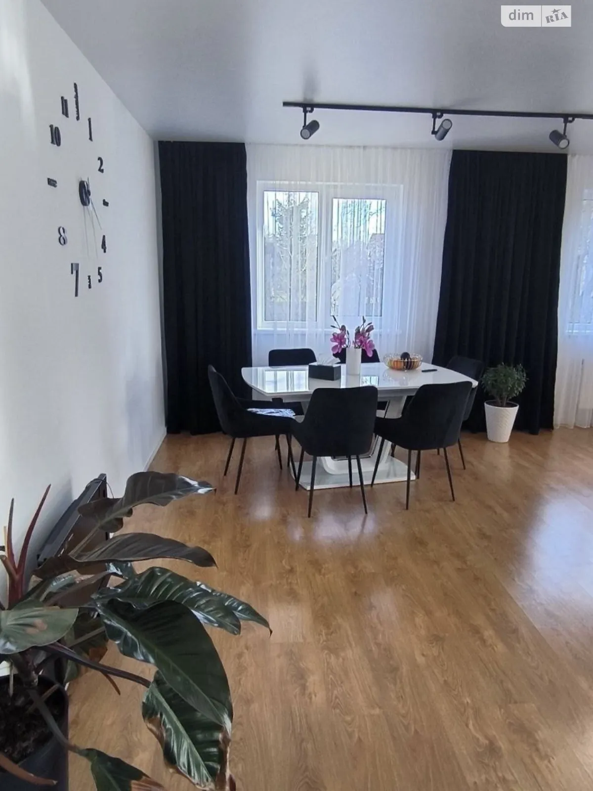 Продается дом на 2 этажа 171.9 кв. м с беседкой, цена: 163000 $ - фото 1