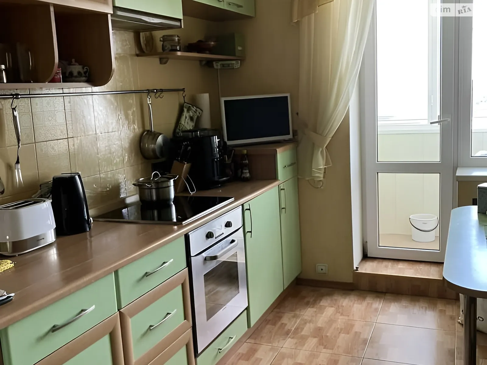 Продается 3-комнатная квартира 70.1 кв. м в Полтаве, бул. Коновальца Евгения - фото 1
