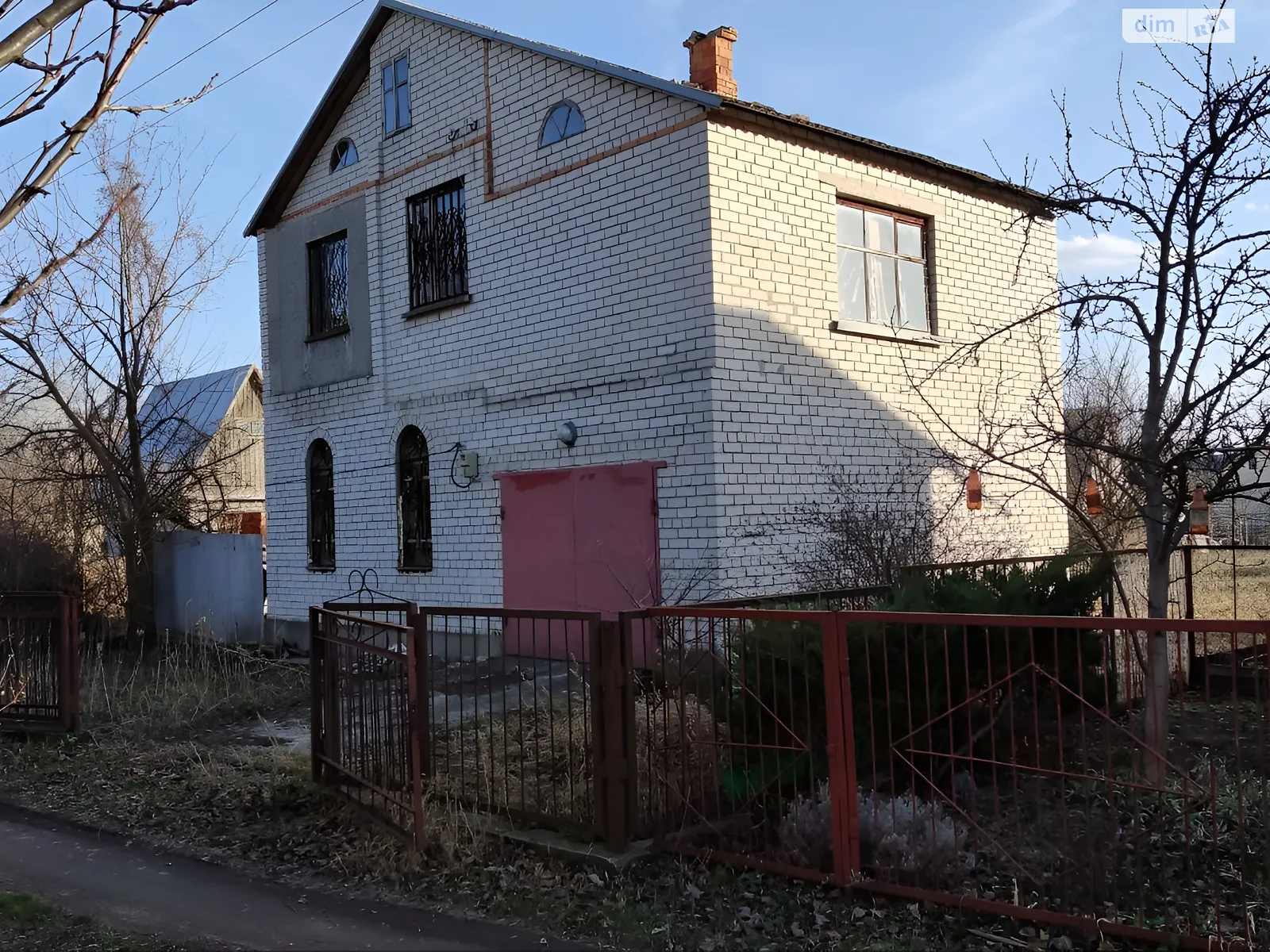 Продается дом на 2 этажа 98.2 кв. м с камином, цена: 15000 $ - фото 1