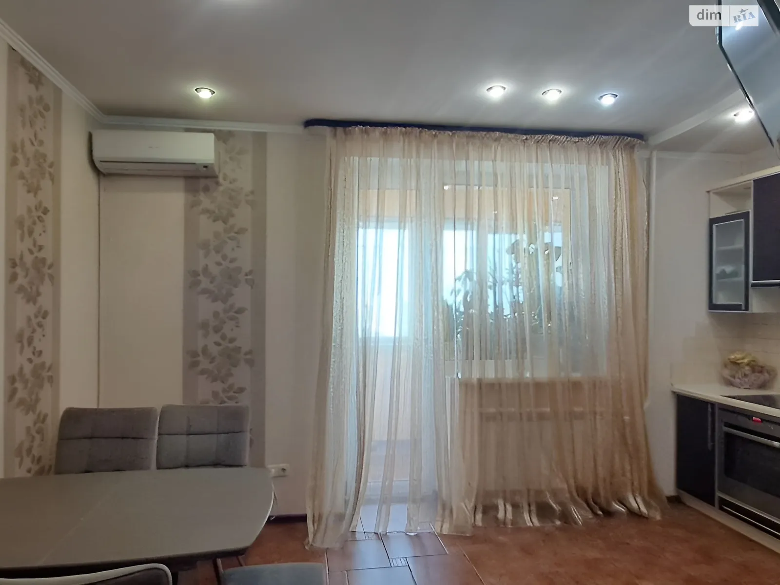 Продается 3-комнатная квартира 117.6 кв. м в Харькове, просп. Героев Харькова(Московский), 128А - фото 1