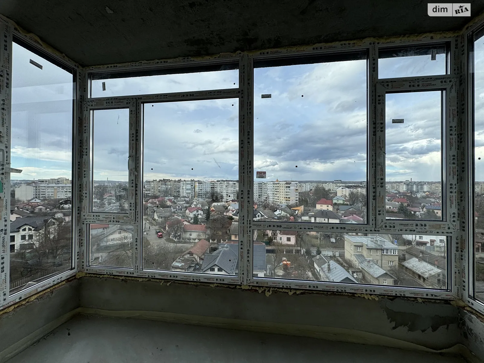 Продается 2-комнатная квартира 65 кв. м в Ивано-Франковске, ул. Мира - фото 1