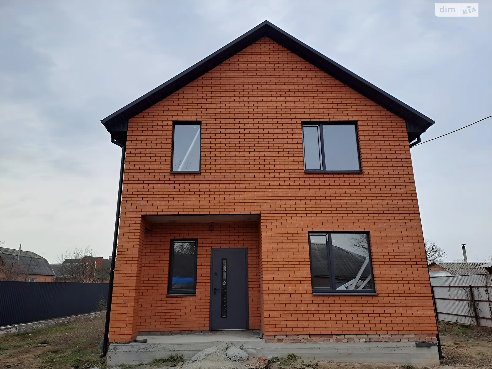 Продается дом на 2 этажа 130 кв. м с баней/сауной, цена: 86000 $ - фото 1