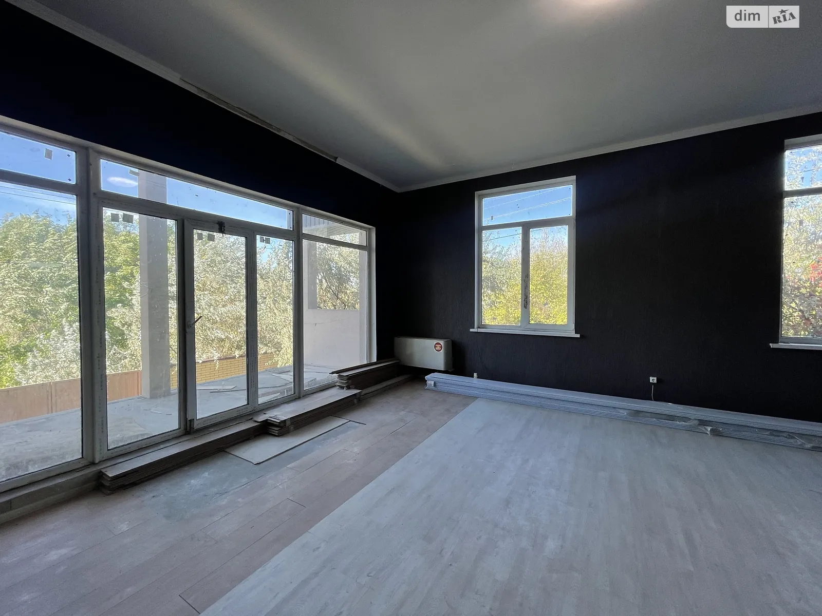 Продається будинок 2 поверховий 385 кв. м з каміном, цена: 125000 $ - фото 1