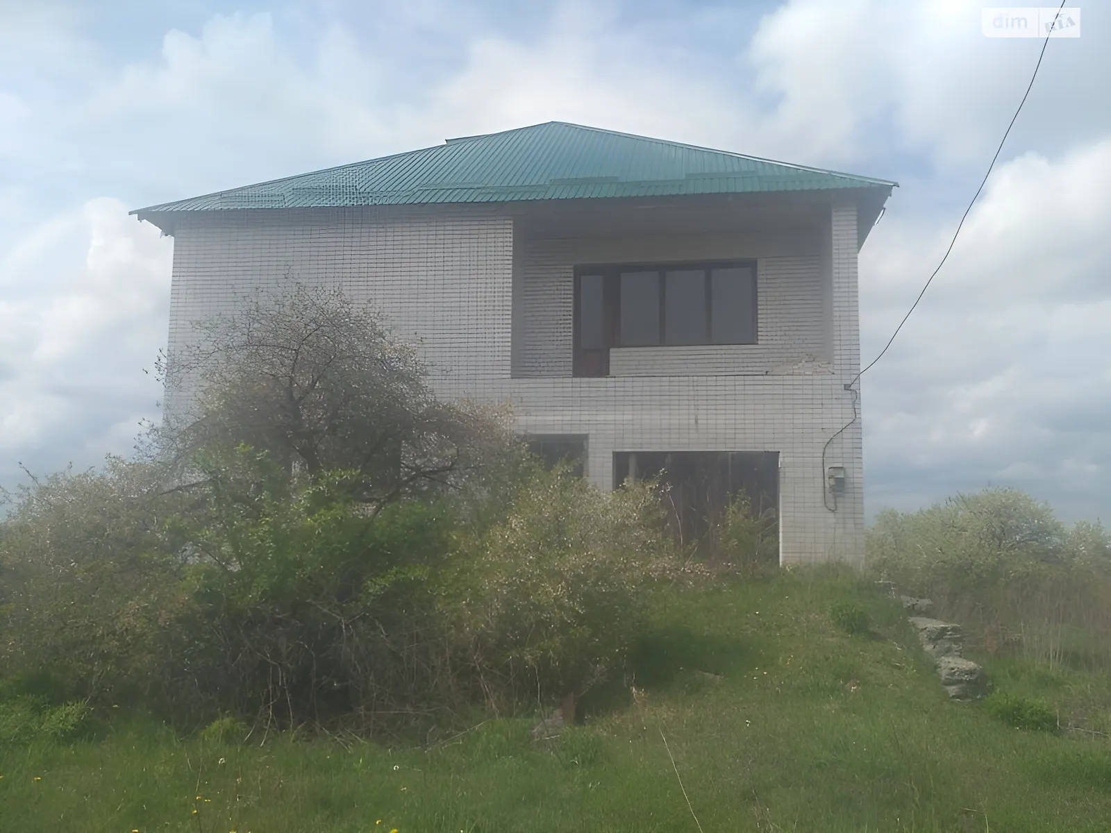 Продается дом на 2 этажа 250 кв. м с участком, цена: 20000 $ - фото 1