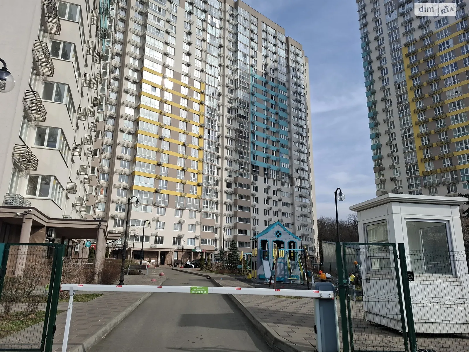 Продается 3-комнатная квартира 85.5 кв. м в Киеве, ул. Академика Заболотного, 15В корпус 1 - фото 1